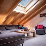 Comfortable, Great Views, Perfect Location, New アパート ラウターブルンネン