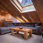 アパート Comfortable, Great Views, Perfect Location, New *