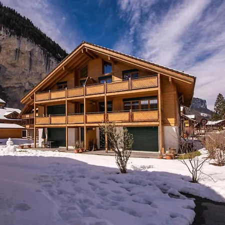 Comfortable, Great Views, Perfect Location, New Apartment *