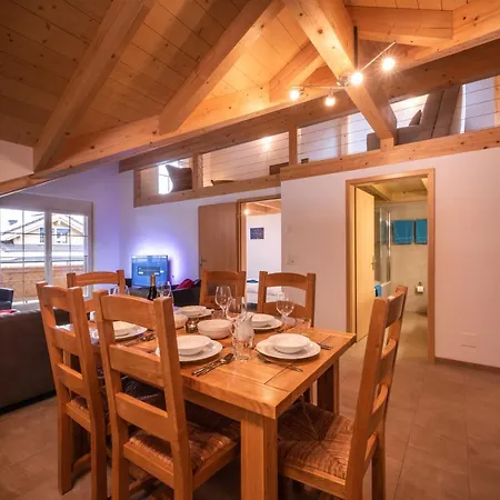 Comfortable, Great Views, Perfect Location, New Apartment Lauterbrunnen