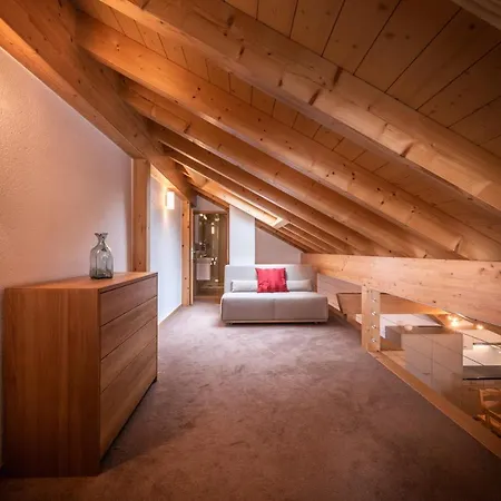 Comfortable, Great Views, Perfect Location, New