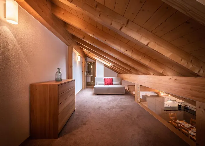 Comfortable, Great Views, Perfect Location, New