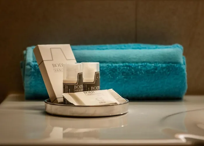 Comfortable, Great Views, Perfect Location, New Apartment *