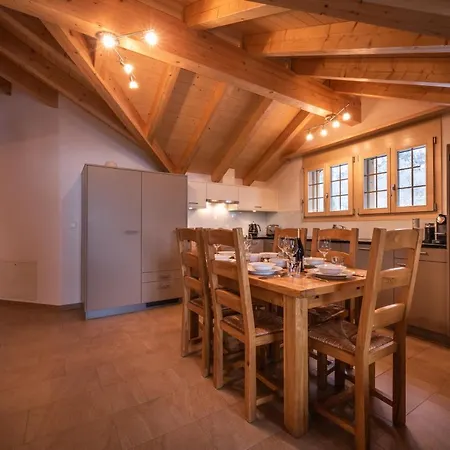 Comfortable, Great Views, Perfect Location, New Lauterbrunnen